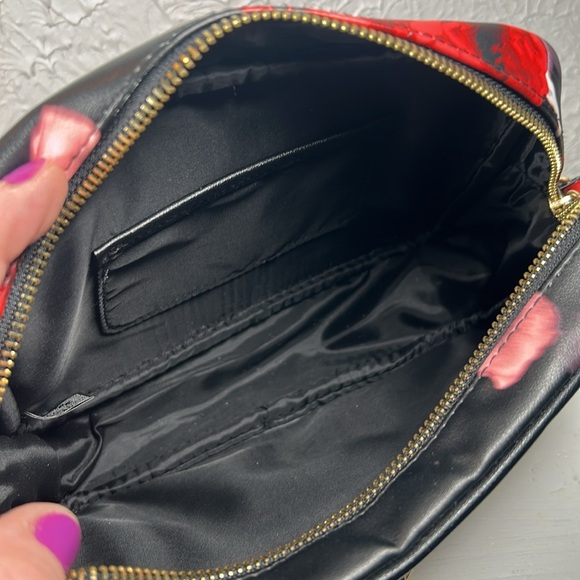 Victoria Secret Rose Crossbody Bag Vegan Friendly Holiday Edition Purse Bag - Picture 8 of 12